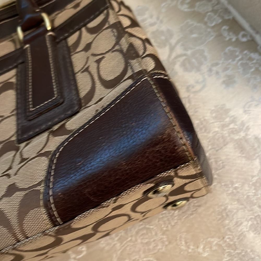 Authentic Coach Bag Vintage, Rare - image 4